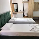 Lido Hotel 3*